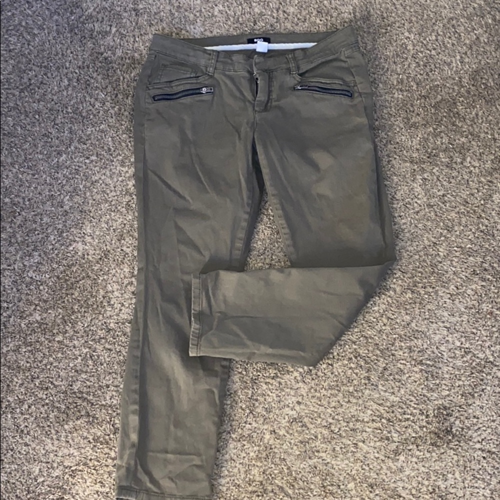 Women’s BDG cargo pants.